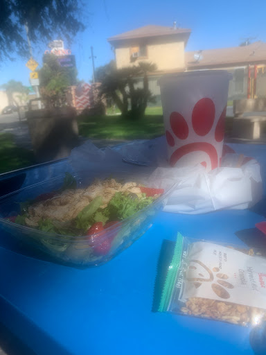 Fast Food Restaurant «Chick-fil-A», reviews and photos, 7681 Carson Blvd, Long Beach, CA 90808, USA