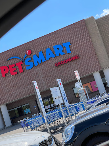Pet Supply Store «PetSmart», reviews and photos, 5640 Cedar Lake Rd, Minneapolis, MN 55416, USA