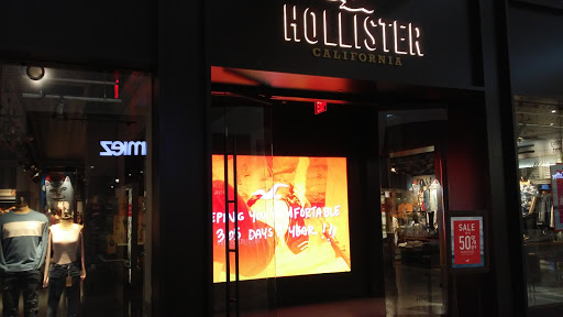 Clothing Store «Hollister Co.», reviews and photos, 8000 Biscayne Blvd #806, Plantation, FL 33388, USA