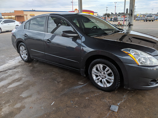 Car Wash «D Town Tires & Carwash», reviews and photos, 1504 S Westmoreland Rd, Dallas, TX 75211, USA