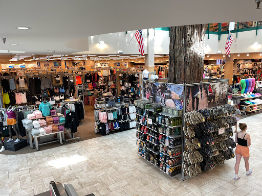 Sporting Goods Store «SCHEELS», reviews and photos, 1461 Coral Ridge Ave #1416, Coralville, IA 52241, USA
