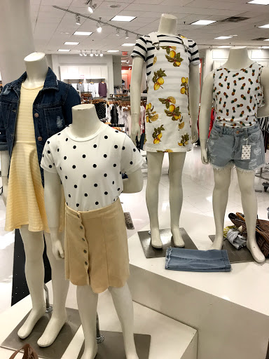 Clothing Store «Forever 21», reviews and photos, 10306 Southside Blvd, Jacksonville, FL 32256, USA