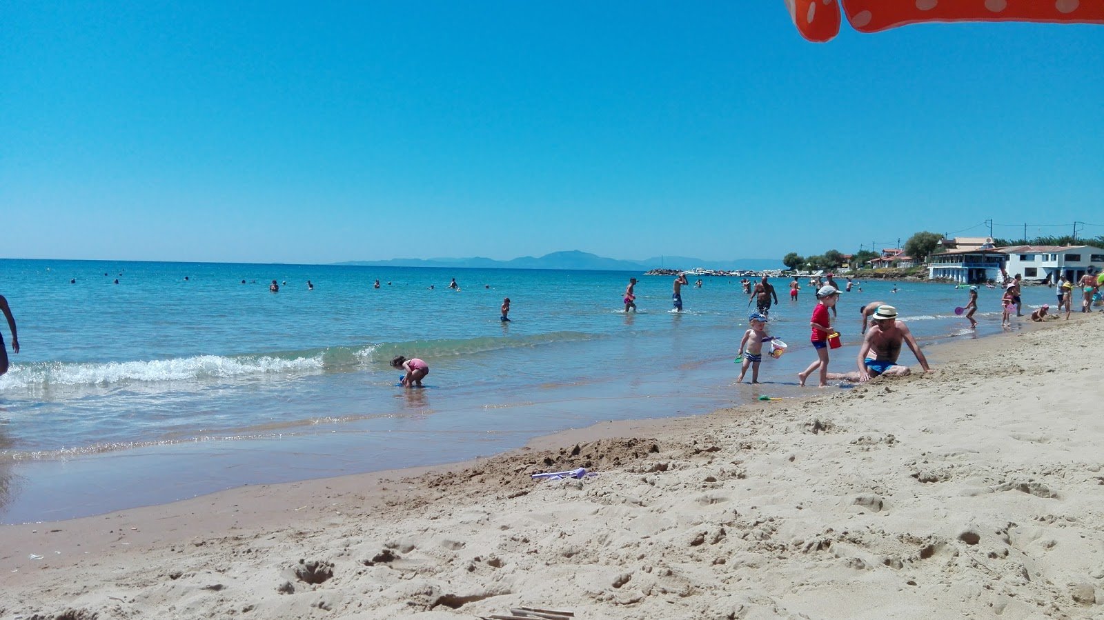 Paralia Glifa II'in fotoğrafı - rahatlamayı sevenler arasında popüler bir yer
