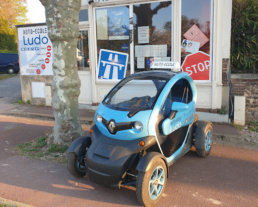 Auto-École Ferron à Bernay, Eure