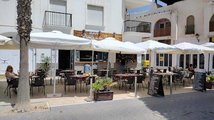 Restaurante Frente a La Isla - P.º Marítimo, 57, 04140 Carboneras, Almería, Spain
