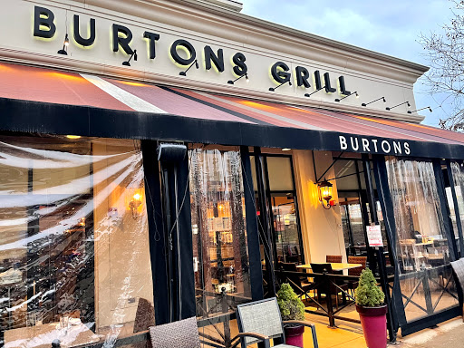 Shopping Mall «The Promenade Shops at Evergreen Walk», reviews and photos, 501 Evergreen Way #503, South Windsor, CT 06074, USA