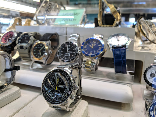 Check Cashing Service «SuperPawn», reviews and photos, 2646 W Horizon Ridge Pkwy, Henderson, NV 89052, USA