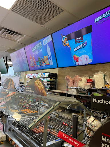 Convenience Store «7-Eleven», reviews and photos, 69-58 Main St, Flushing, NY 11367, USA