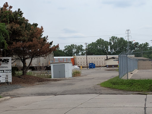 Self-Storage Facility «1-800-Self-Storage.com», reviews and photos, 19180 Allen Rd, Melvindale, MI 48122, USA