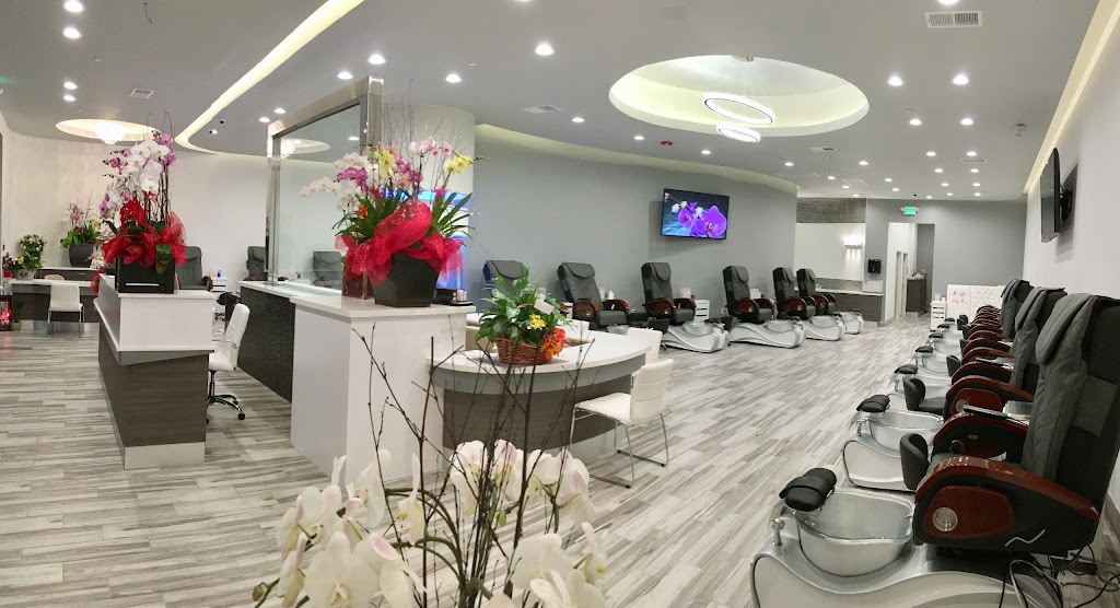 Crown Royal Nails Lounge 93311