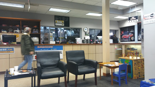 Car Dealer «Bettenhausen Alfa Romeo», reviews and photos, 17514 Oak Park Ave, Tinley Park, IL 60477, USA