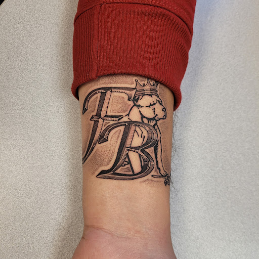 Explore mountain bike tattoo ideas, creative tattoo ideas in Gainesville, available at Arte Tattoo Studios