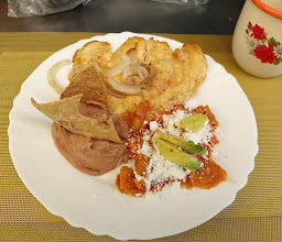 La internacional, cocina photo