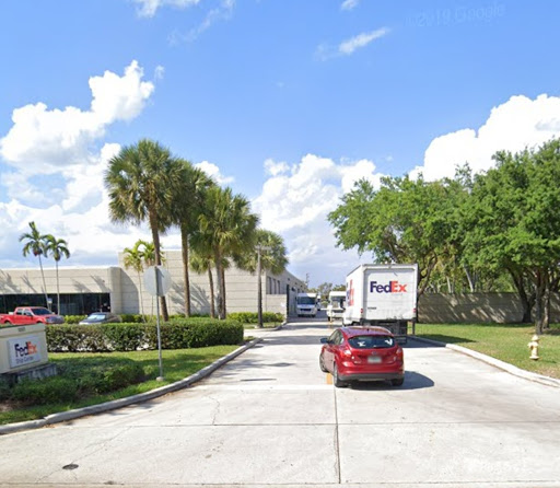 Shipping and Mailing Service «FedEx Ship Center», reviews and photos, 10501 Commerce Pkwy, Miramar, FL 33025, USA