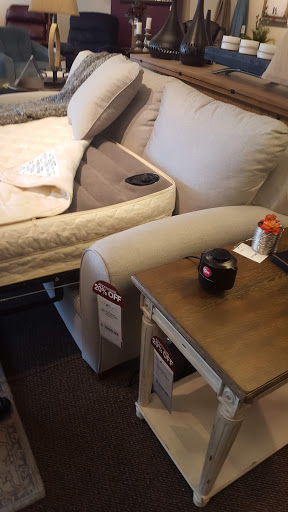 Furniture Store «La-Z-Boy Furniture Galleries», reviews and photos, 8901 E County Line Rd, Centennial, CO 80112, USA
