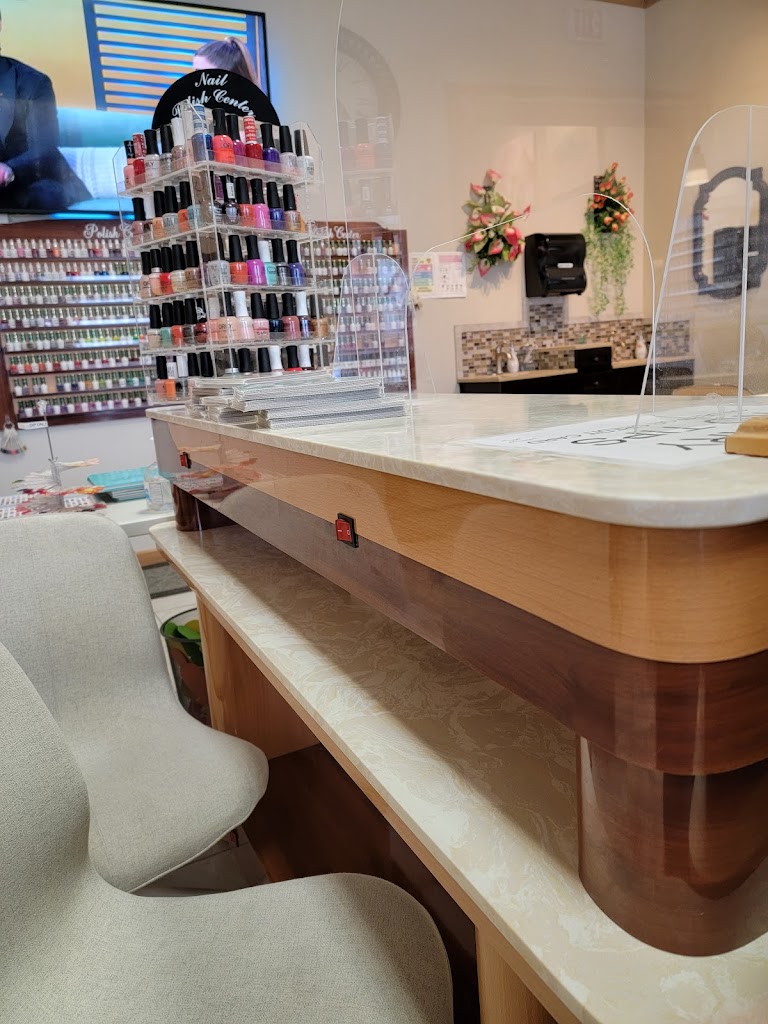 Vip Nail Salon 19365