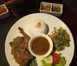 Restoran Bebek Tepi Sawah Surabaya photo