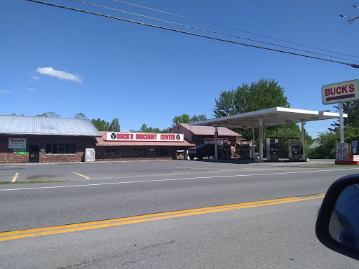 Buck's Plaza en Plattsburgh
