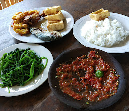 Warung Makan Bu Widi photo