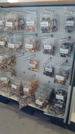 Produce Market «Sunset Produce Market», reviews and photos, 47170 NW Sunset Hwy, Banks, OR 97106, USA