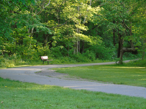 Memorial Park «Captain Stephen Olney Memorial Park», reviews and photos, Smithfield Rd, North Providence, RI 02904, USA