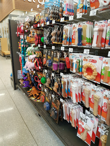 Pet Supply Store «Petco Animal Supplies», reviews and photos, 11147 Park Blvd N, Seminole, FL 33772, USA