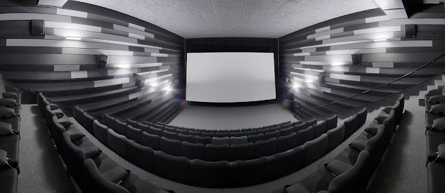 Rezensionen über Cosmopolis les cinémas 1-2-3 in Martigny - Kulturzentrum