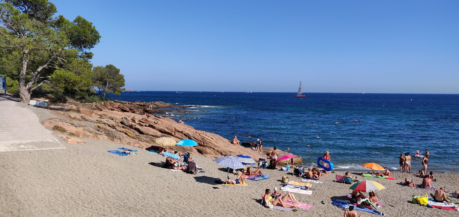 Plage de Boulouris'in fotoğrafı çok temiz temizlik seviyesi ile