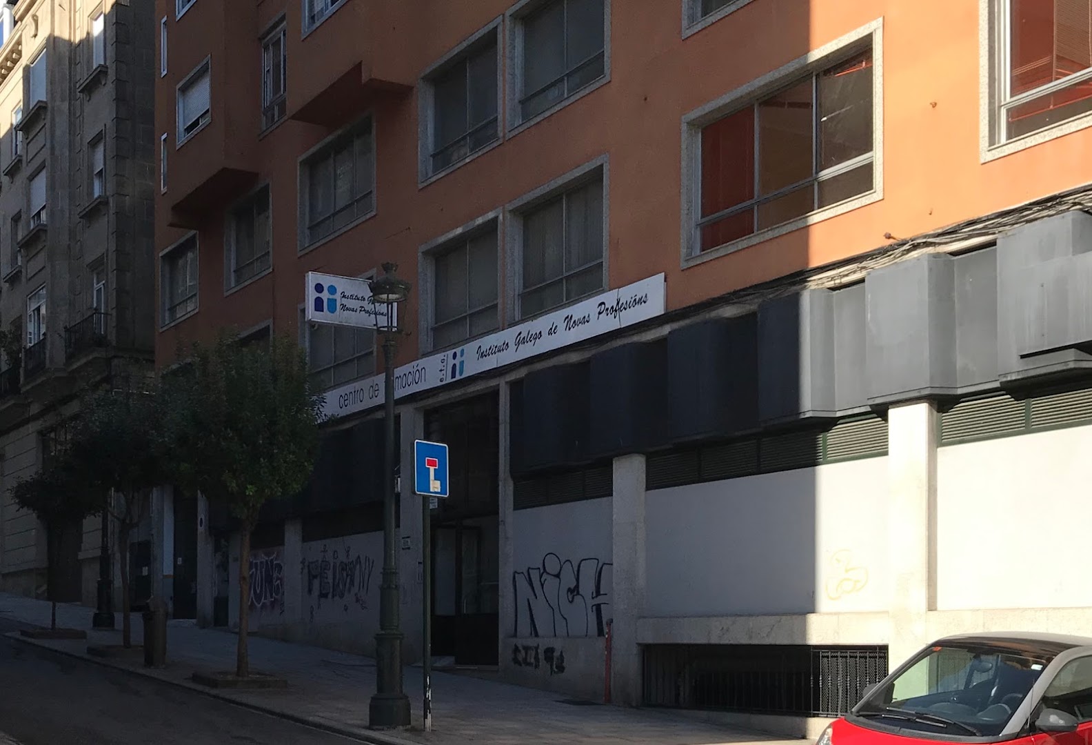 Instituto Galego de Novas Profesions S.L.