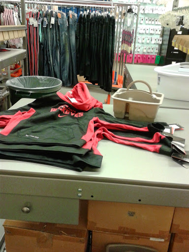 Department Store «Marshalls», reviews and photos, 3485 Steelyard Dr, Cleveland, OH 44109, USA