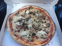 Plats et boissons du Pizzeria Planet'Pizza à Roquemaure - n°2