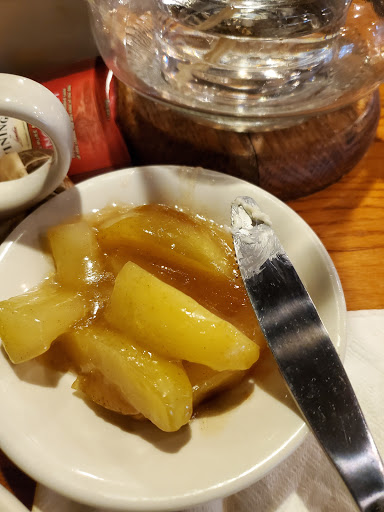 American Restaurant «Cracker Barrel Old Country Store», reviews and photos, 2920 Hospitality St, Tallahassee, FL 32303, USA