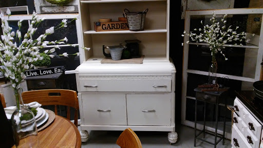 General Store «The Attic Finds», reviews and photos, 8829 Dixie Hwy, Ira Township, MI 48023, USA