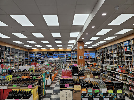 Liquor Store «North End Wine & Liquor Store», reviews and photos, 2509 Webster Ave, Bronx, NY 10458, USA