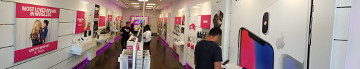 Cell Phone Store «T-Mobile», reviews and photos, 417 E Sheridan St, Dania Beach, FL 33004, USA