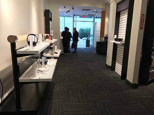 Home Audio Store «Bose Showcase Store», reviews and photos, 145 Stanford Shopping Center, Palo Alto, CA 94304, USA