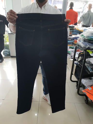 Stores to buy men's chino pants Santo Domingo