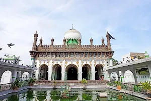 Shahi Jamia Masjid image