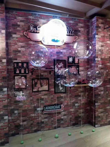 Book Store «Barnes & Noble Booksellers», reviews and photos, 5604 Bay St, Emeryville, CA 94608, USA