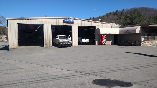 Tire Shop «Avery Tire Pros», reviews and photos, 405 Linville St, Newland, NC 28657, USA