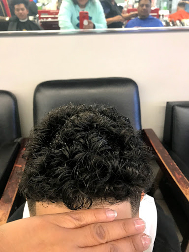 Barber Shop «J & R Barber Shop», reviews and photos, 8444 Laurel Canyon Blvd, Sun Valley, CA 91352, USA