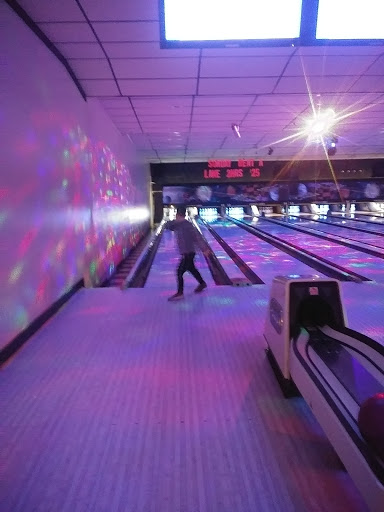 Bowling Alley «Lincoln Lanes Bowling Center», reviews and photos, 2071 Lincoln Way E, Chambersburg, PA 17202, USA