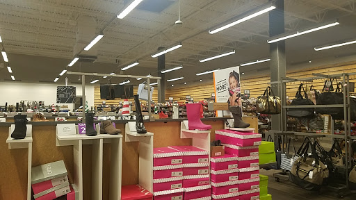 Shoe Store «DSW Designer Shoe Warehouse», reviews and photos, 10060 Reisterstown Rd, Owings Mills, MD 21117, USA