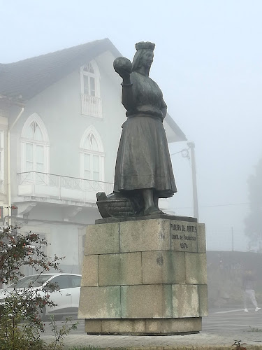 Padeira de Avintes - Vila Nova de Gaia