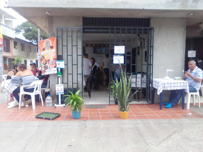 Restaurante Las Delicias Doña O - Cl. 68 Nte. #4AN - 03, Calima, Cali, Valle del Cauca, Colombia