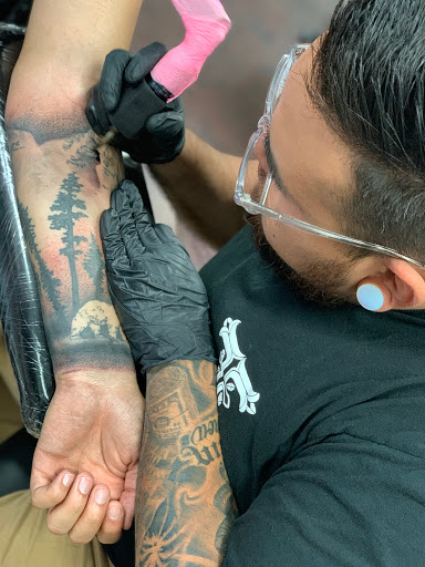 Explore small hawaii tattoo ideas, creative tattoo ideas in Fontana, available at Iconiq Tattoo Studio