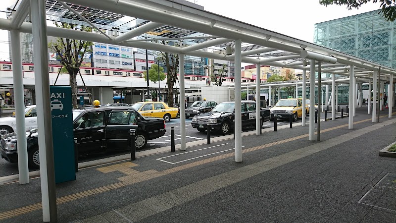 川崎駅東口タクシー乗り場(海島)