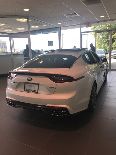 Kia Dealer «Monroeville Kia», reviews and photos, 3721 William Penn Hwy, Monroeville, PA 15146, USA