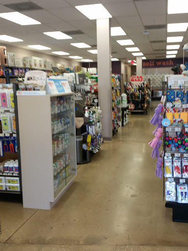 Pet Supply Store «Petco Animal Supplies», reviews and photos, 2727 Pfingsten Rd #8, Glenview, IL 60026, USA