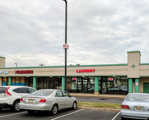 Shopping Mall «Golden Acres Shopping Center», reviews and photos, Oak Tree, South Plainfield, NJ 07080, USA